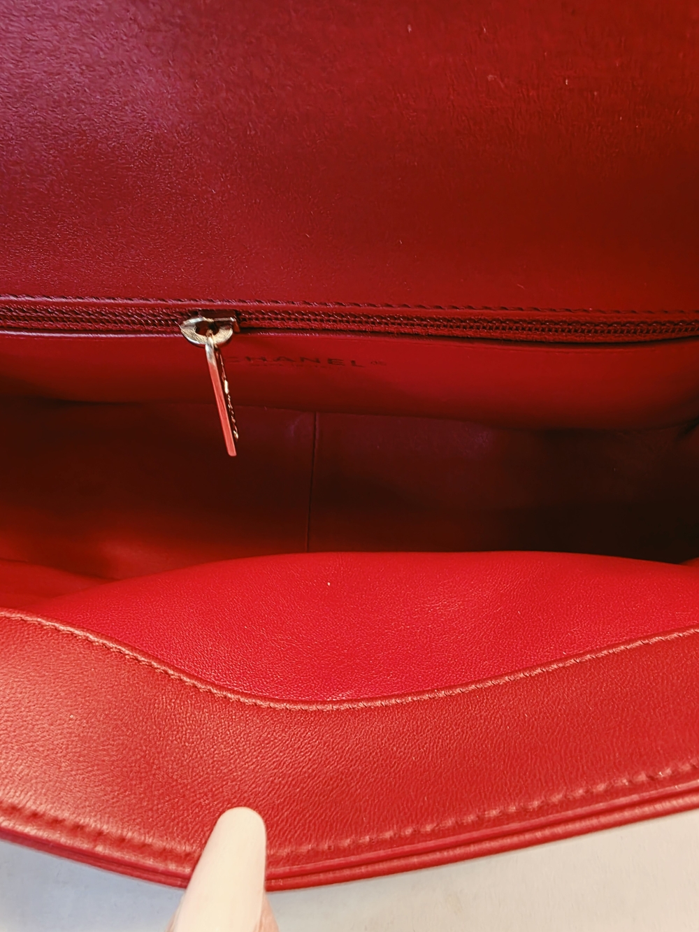 CHANEL Quilted Top Handle Shoulder Bag in Red with Gold Hardware  EUC - Picture 11 of 13